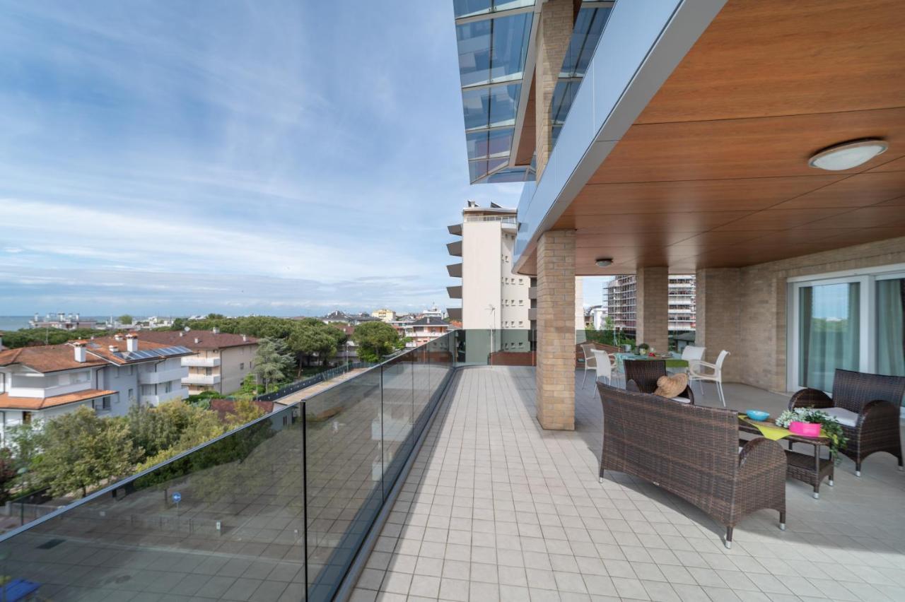 Apartamento Residenza Monica Lignano Sabbiadoro Exterior foto