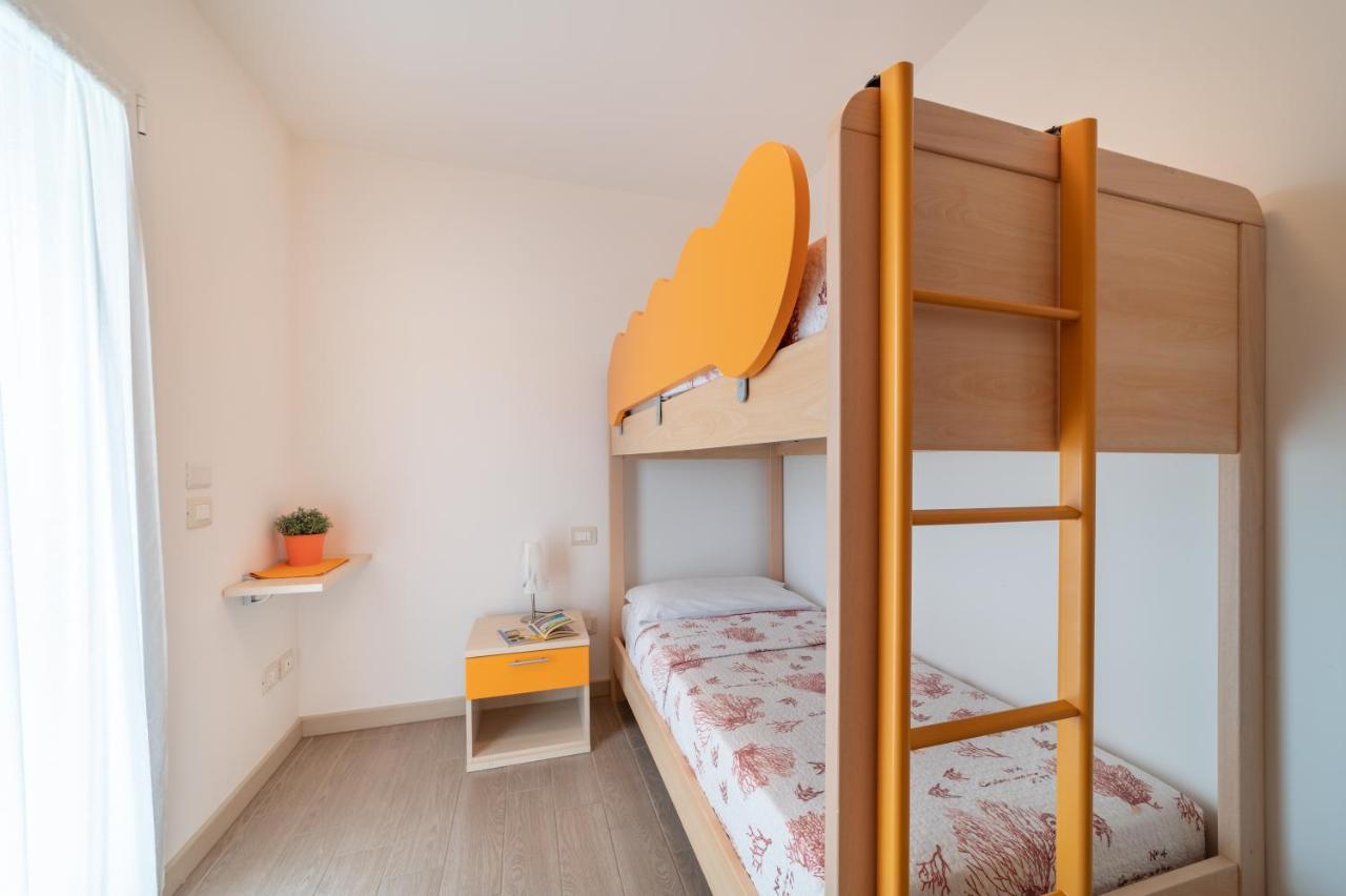 Apartamento Residenza Monica Lignano Sabbiadoro Exterior foto