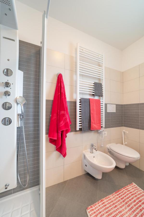 Apartamento Residenza Monica Lignano Sabbiadoro Exterior foto