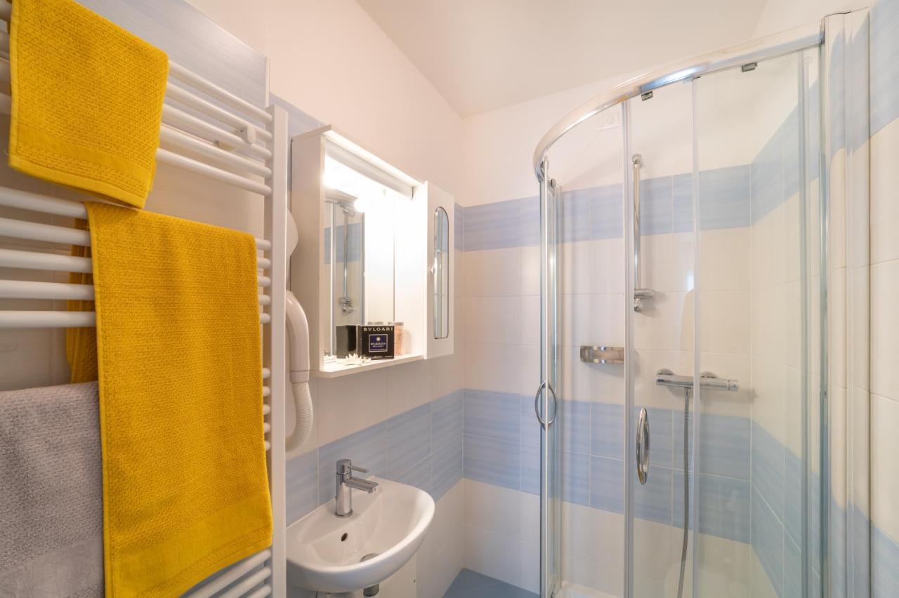 Apartamento Residenza Monica Lignano Sabbiadoro Exterior foto